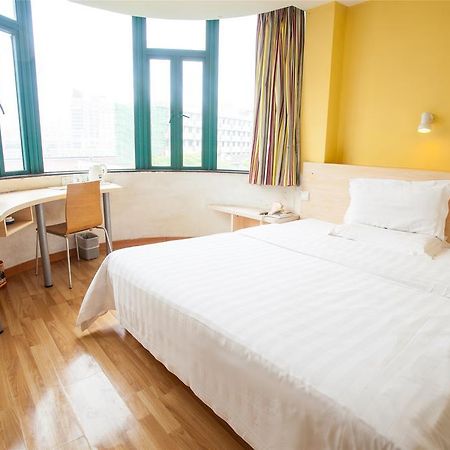 7Days Inn Premium Guangzhou Tianhe West Tiyu Road Subway Station 部屋 写真