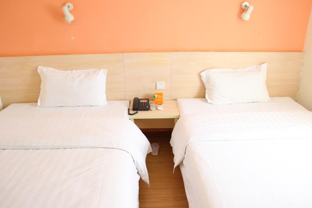 7Days Inn Premium Guangzhou Tianhe West Tiyu Road Subway Station エクステリア 写真