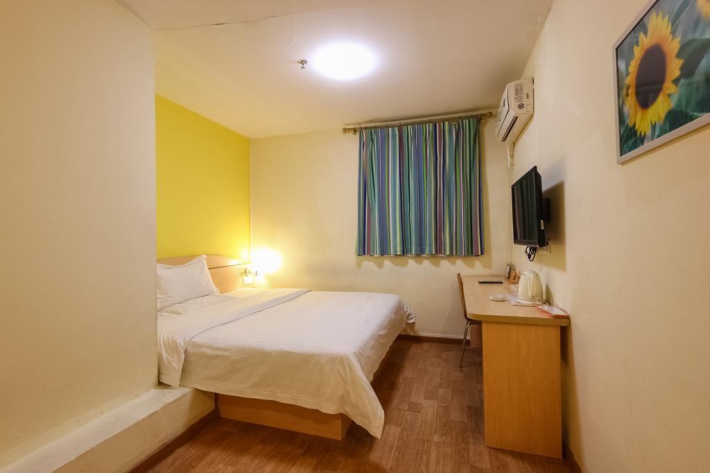 7Days Inn Premium Guangzhou Tianhe West Tiyu Road Subway Station エクステリア 写真