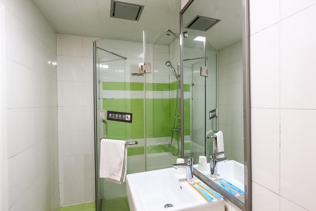7Days Inn Premium Guangzhou Tianhe West Tiyu Road Subway Station エクステリア 写真